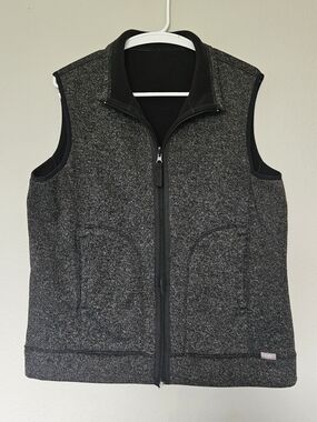 Figs Women's Reversible Heathered Charcoal Black Zip-Front Vest XL